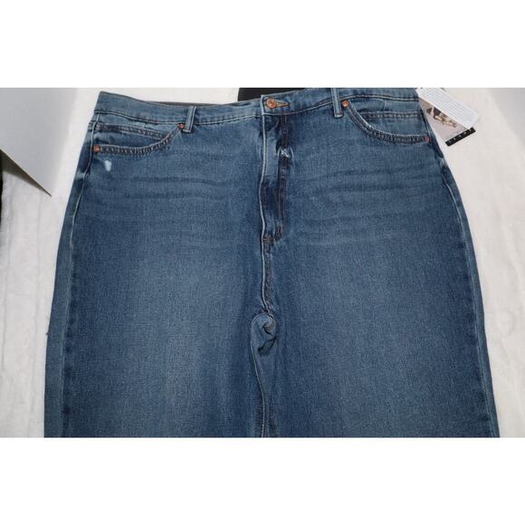 Sofia Jeans Women's  Slim Straight Super High Rise Jeans, 29.5" Inseam, Size 20 - Picture 1 of 7